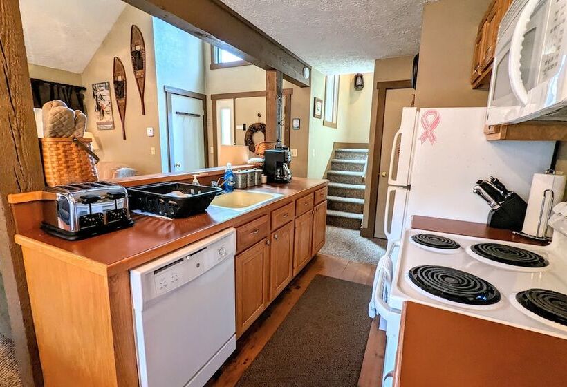 Frost Hollow By Avantstay Deck W/ Grill, Game Room Loft