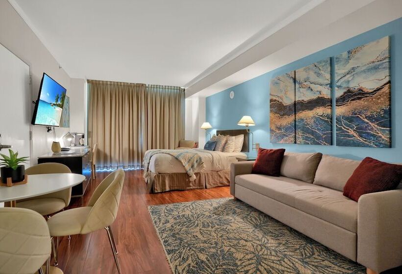 Glamorous Bay View Studio In The Grove