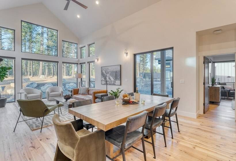 Grand Fir By Avantstay Hot Tub And Firepit