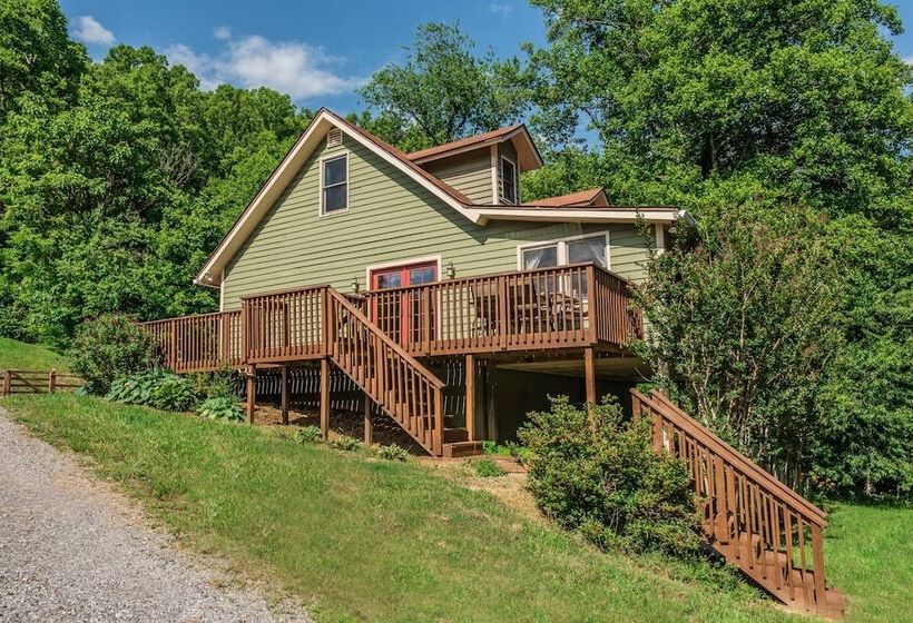 Hickory Nut Hideaway By Avantstay Mountain Views