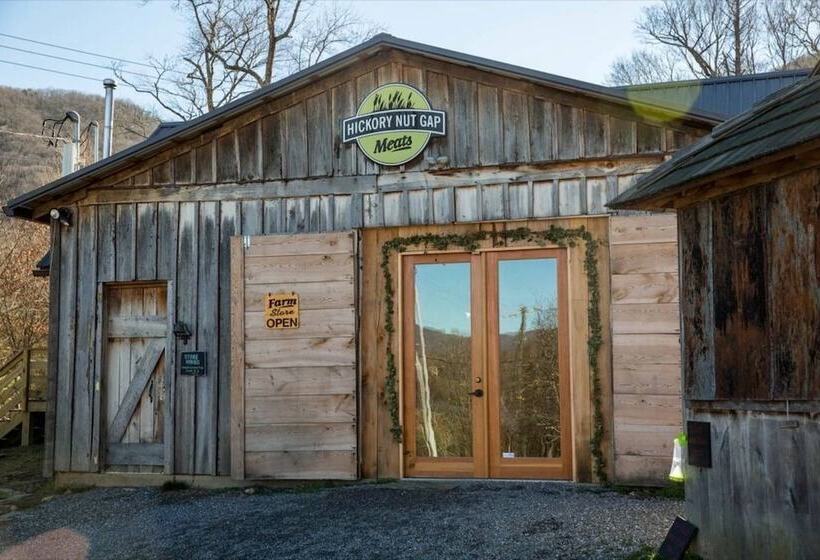 Hickory Nut Hideaway By Avantstay Mountain Views