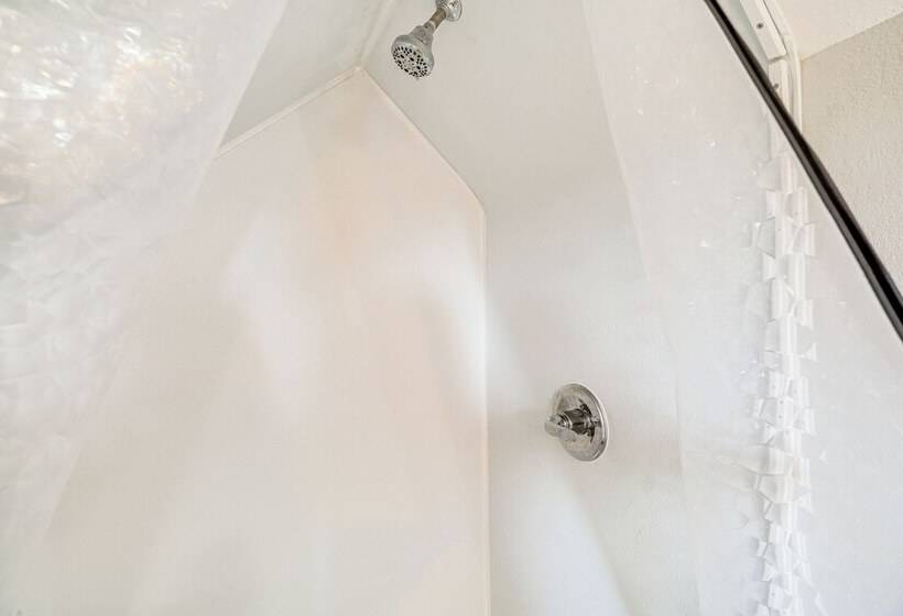 Deck & Scenic View: Historic Cabin In Piney Creek!