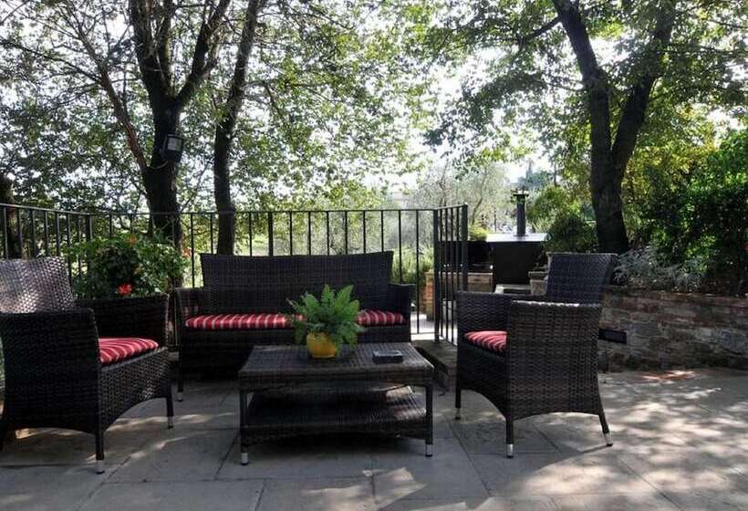 호텔 Belvilla By Oyo Castel Del Gallo