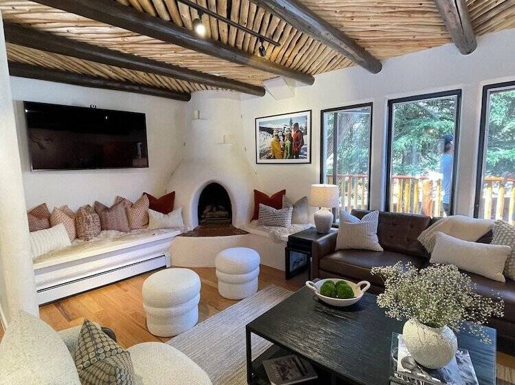 בית מלון כפרי Eagle River Inn