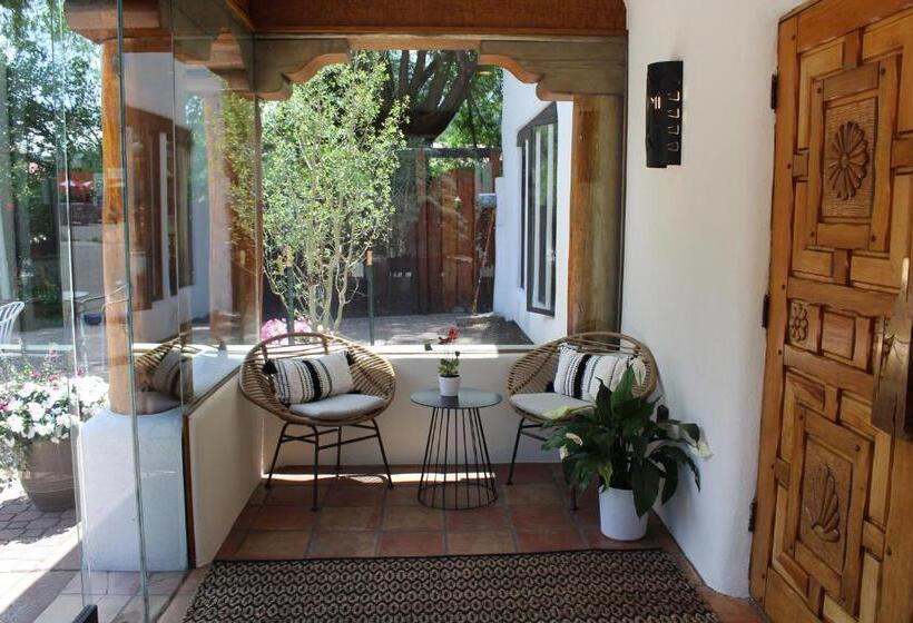 בית מלון כפרי Eagle River Inn