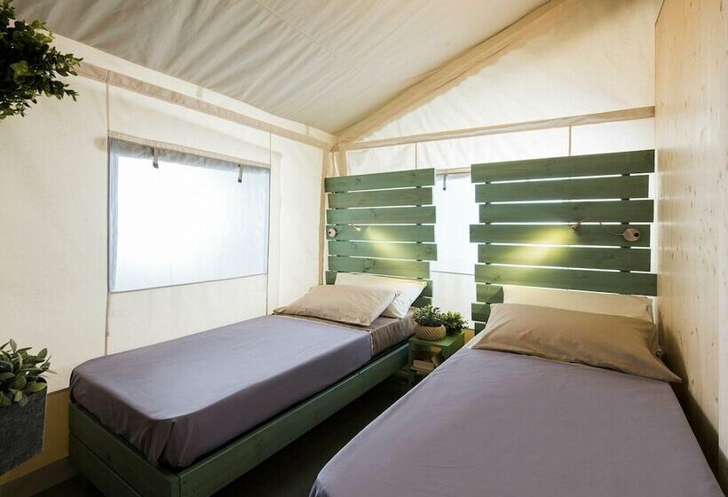 فندق Luxury Tent Only 11 Km. From Porec