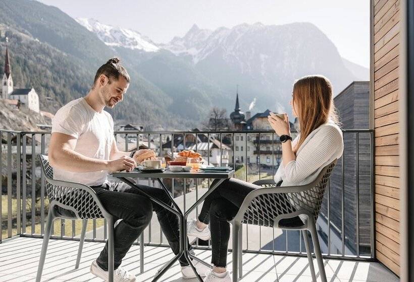 فندق Myalps Tirol