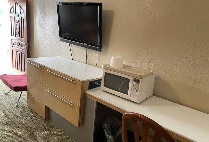 فندق Pacific Express Inn