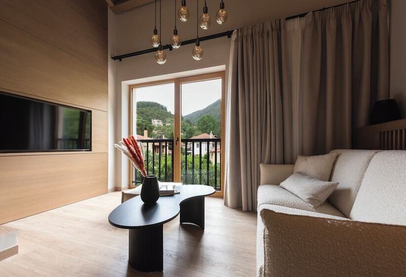 בית מלון כפרי Revi Mountain Resort