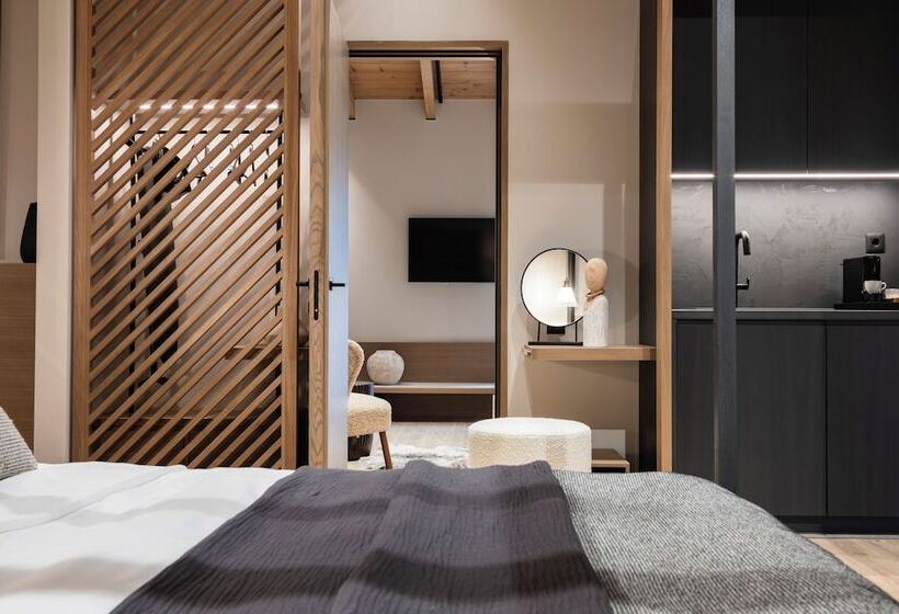 בית מלון כפרי Revi Mountain Resort