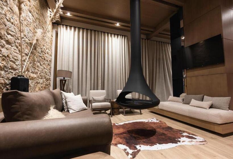 בית מלון כפרי Revi Mountain Resort