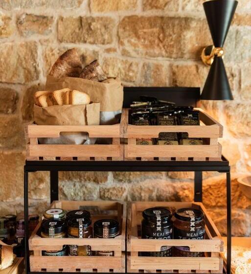 בית מלון כפרי Revi Mountain Resort