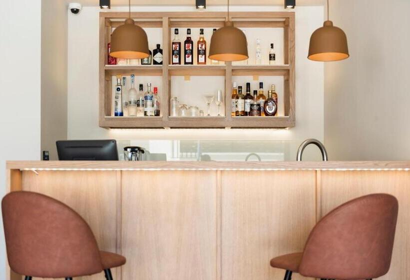 בית מלון כפרי Revi Mountain Resort