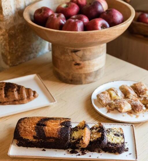 בית מלון כפרי Revi Mountain Resort