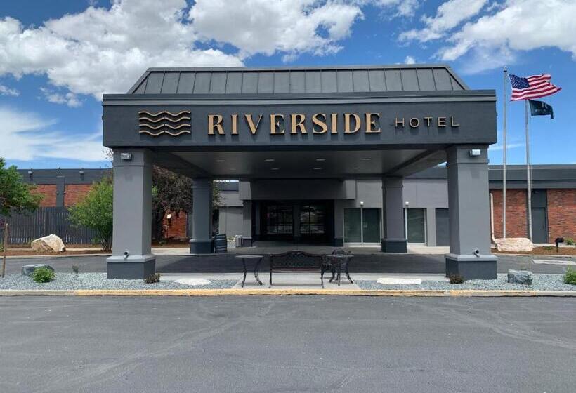 فندق Riverside