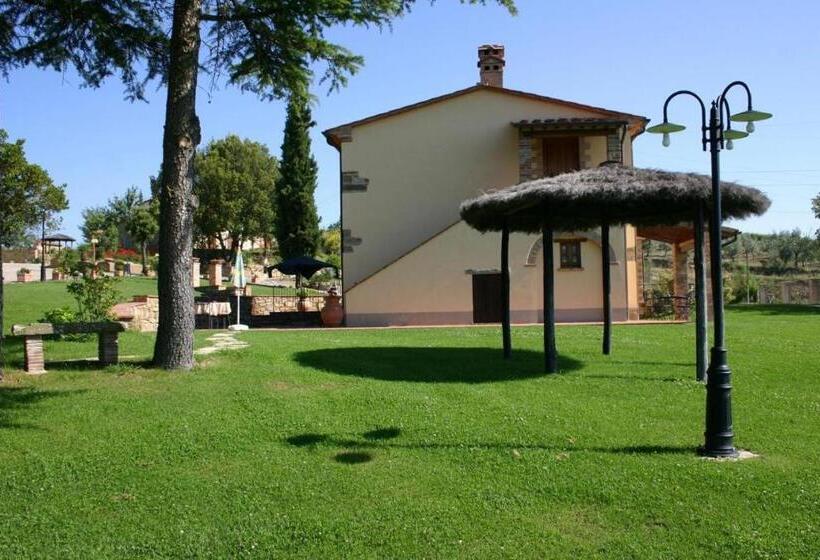 교외 호텔 Agriturismo Borgo Sant Ercolano