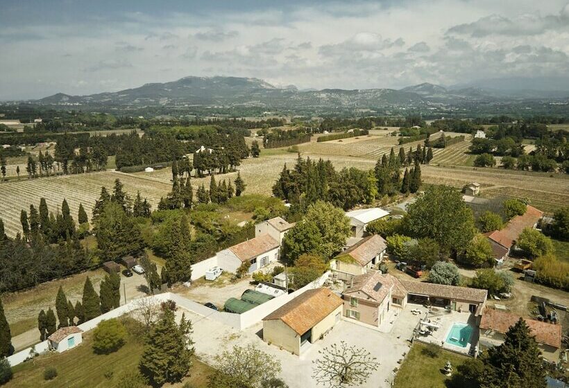 ホテル Superb Yurt Of Mongolian Tradition In Provence