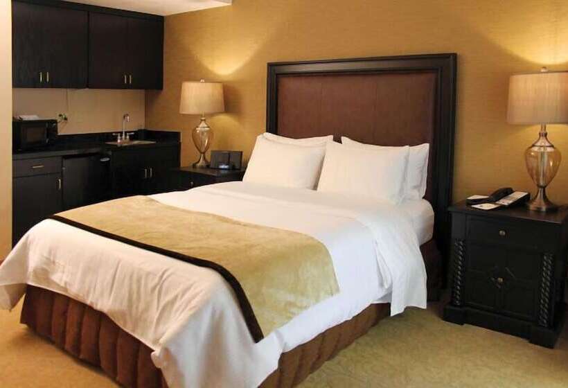 هتل Ucla Guest House