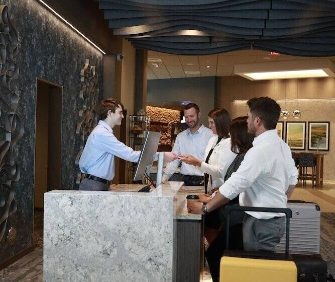 فندق The Riverview