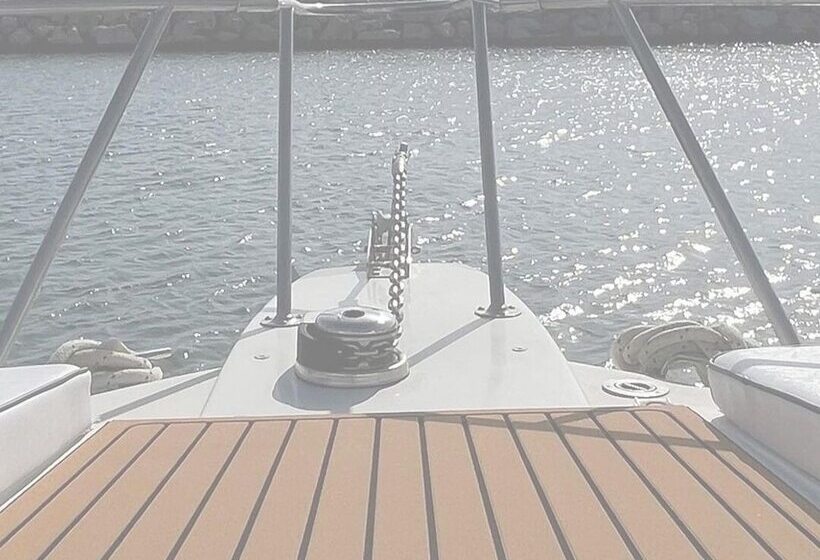 هتل Virginia Bed And Boat