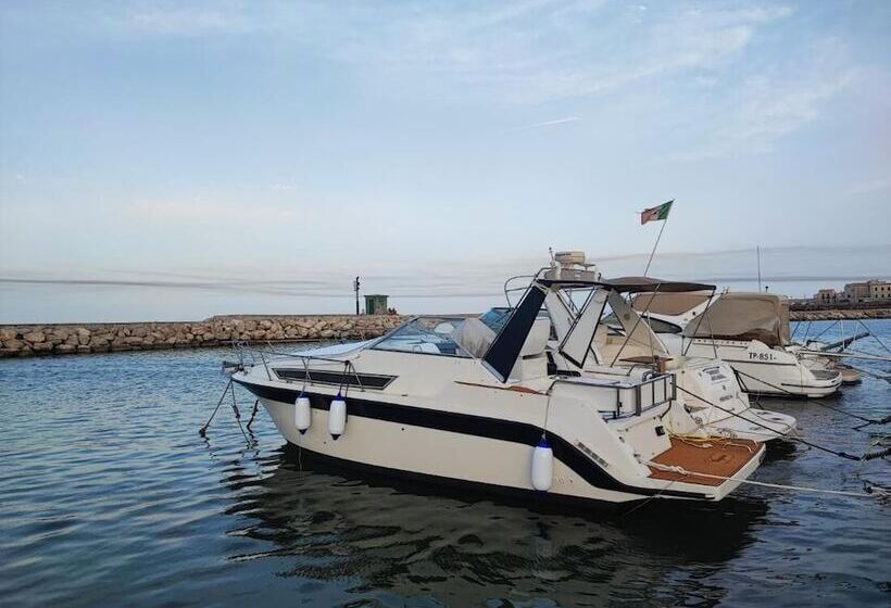 هتل Virginia Bed And Boat