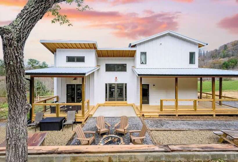 Idyllic Mountain By Avantstay Outdoor Living