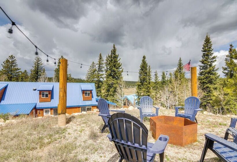 Inviting Utah Cabin W/ Spacious Deck + Fireplace!