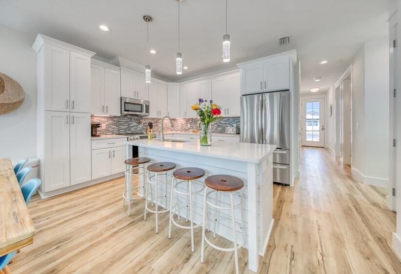 Joyful Sound By Avantstay Walk To The Beach