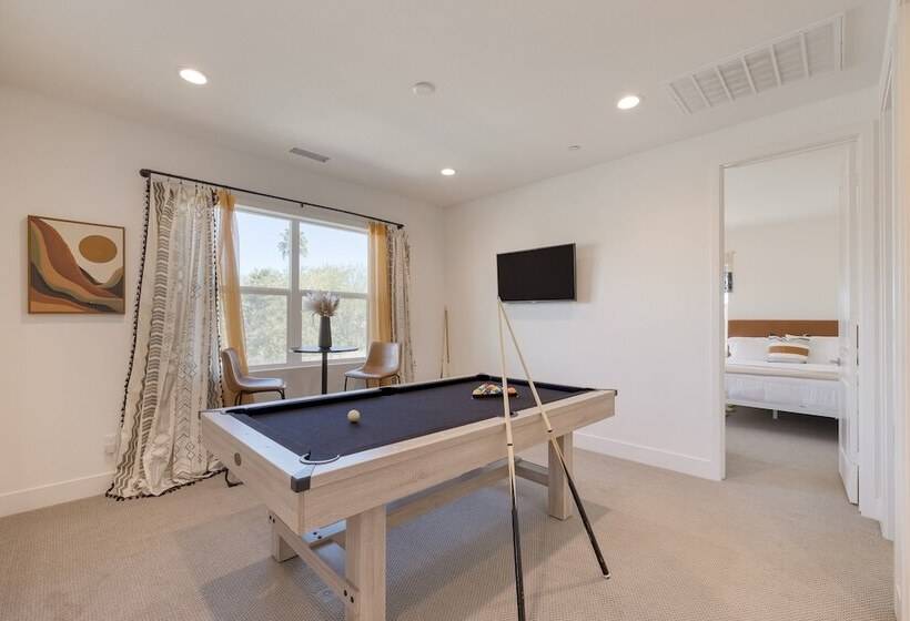 Lago Luxe By Avantstay Lakefront + Private Pool, Great For Festival Season