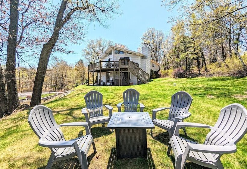 Lake It Right By Avantstay Lakefront W/ Dock, Hot Tub, Fire Pit & Game Room