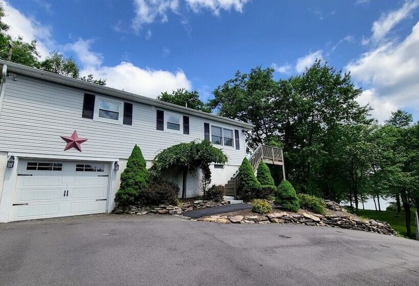 Lake It Right By Avantstay Lakefront W/ Dock, Hot Tub, Fire Pit & Game Room