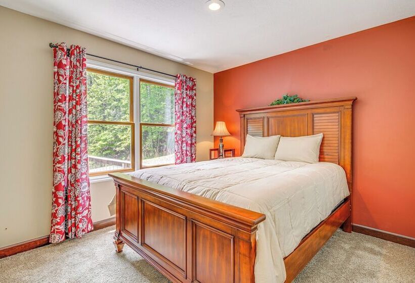 Lake Lure Mountain Retreat W/ Fire Pit & Gas Grill