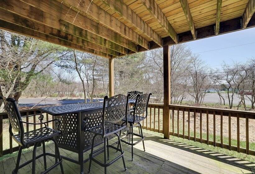 Lake View Chalet By Avantstay Lake Access + Deck