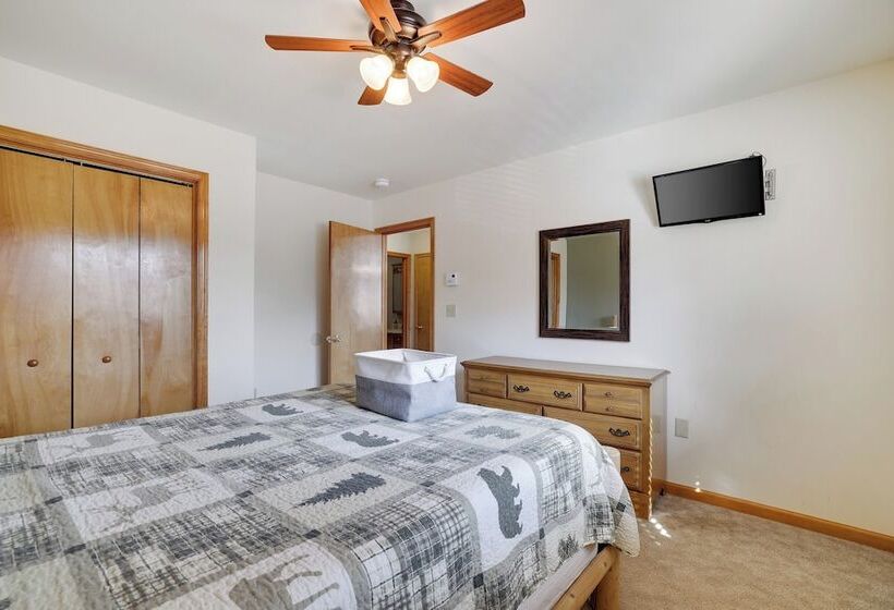 Lake View Chalet By Avantstay Lake Access + Deck