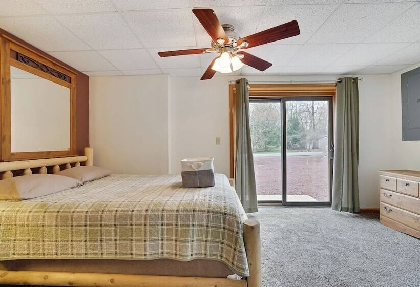 Lake View Chalet By Avantstay Lake Access + Deck