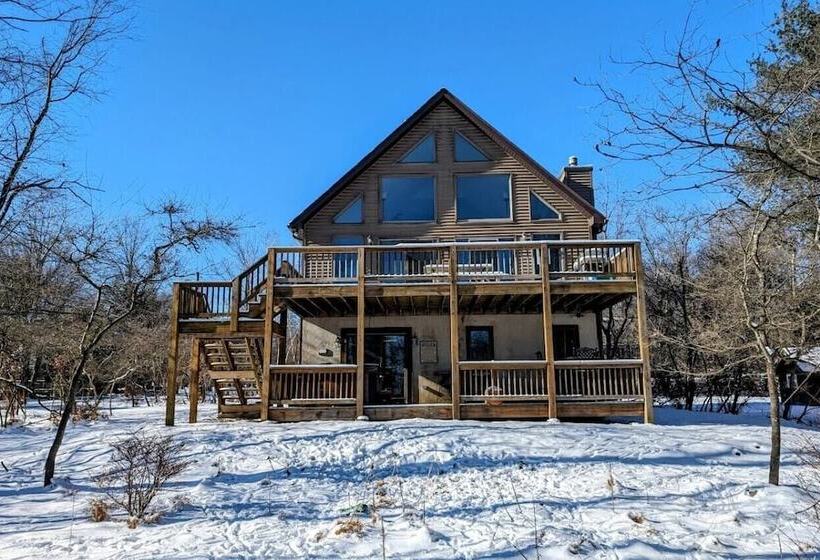 Lake View Chalet By Avantstay Lake Access + Deck