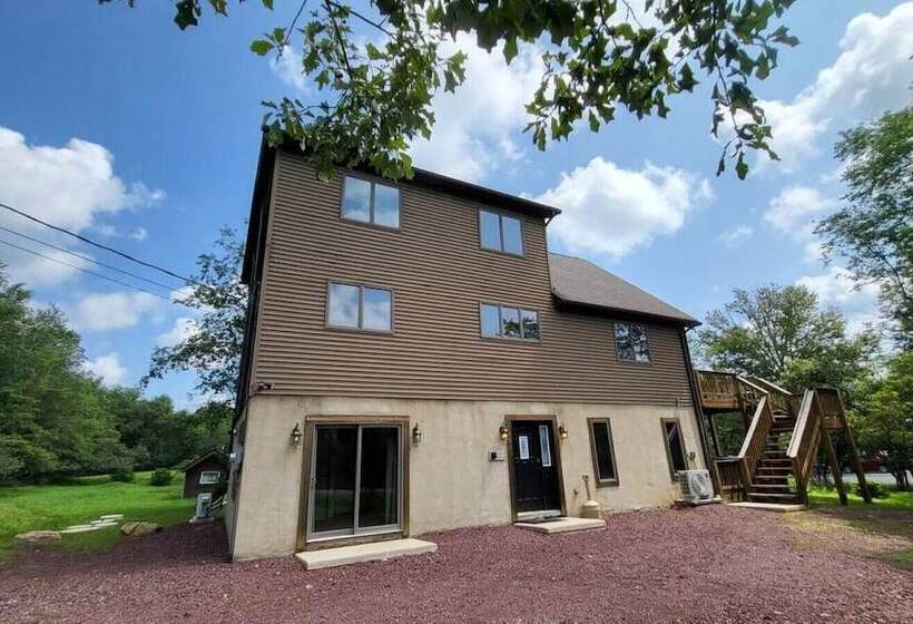 Lake View Chalet By Avantstay Lake Access + Deck