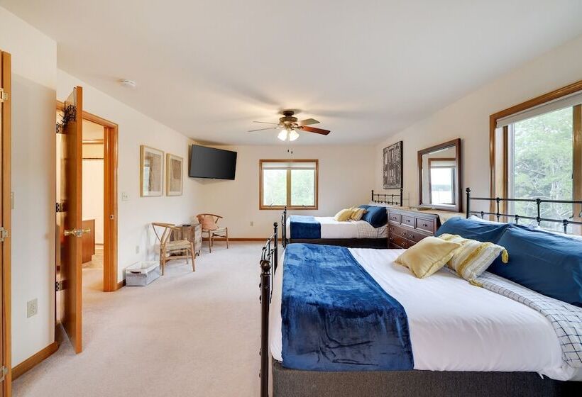 Lake View Retreat Avantstay Entertainer S Home Yard, Deck, Game Room