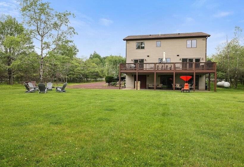 Lake View Retreat Avantstay Entertainer S Home Yard, Deck, Game Room