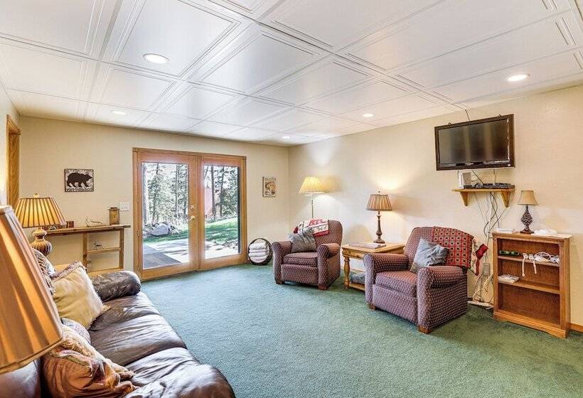 Lead Home In The Mountains W/ Hot Tub + Views!