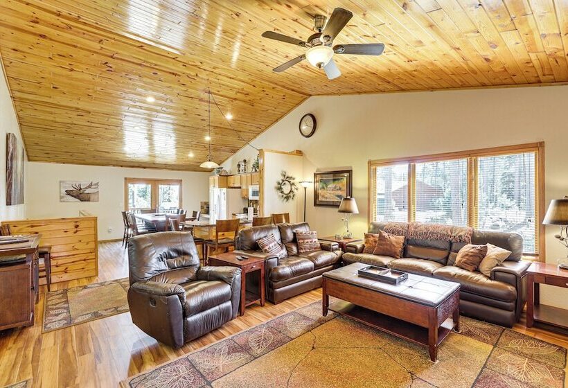 Lead Home In The Mountains W/ Hot Tub + Views!