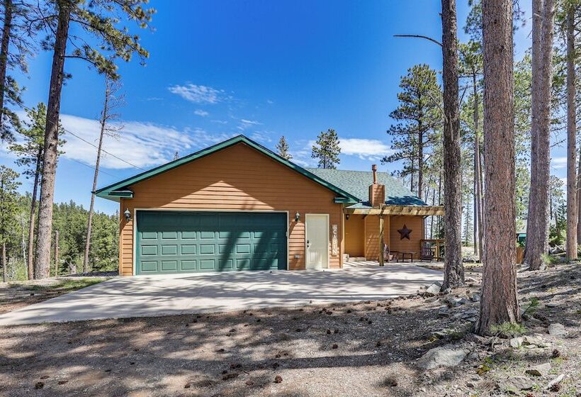 Lead Home In The Mountains W/ Hot Tub + Views!