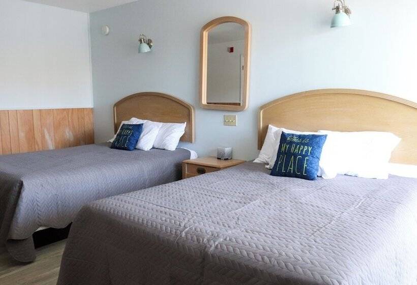 Mainsail Motel & Cottages