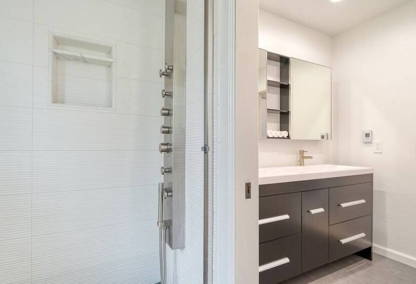 Malvasia By Avantstay Luxe Wine Country Retreat