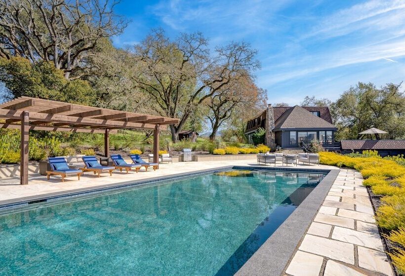 Malvasia By Avantstay Luxe Wine Country Retreat