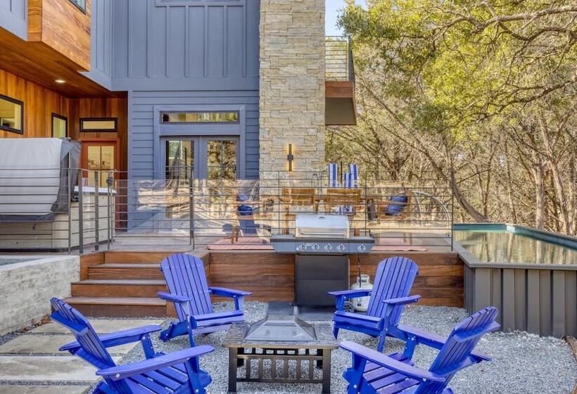 Pool, Hot Tub, Game Room, Fire Pit Luxe & Private 4bdr Maverick By Avantstay