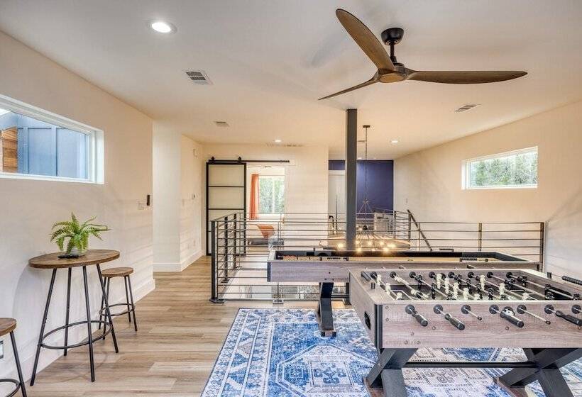 Pool, Hot Tub, Game Room, Fire Pit Luxe & Private 4bdr Maverick By Avantstay