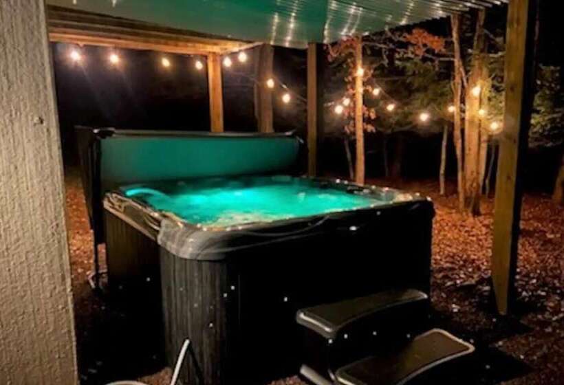 Mews Mountain House By Avantstay Walk To Beach, Hot Tub, Game Room