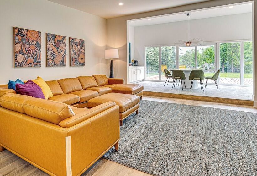 Mid Century Modern Lake Cottage In Indiana!