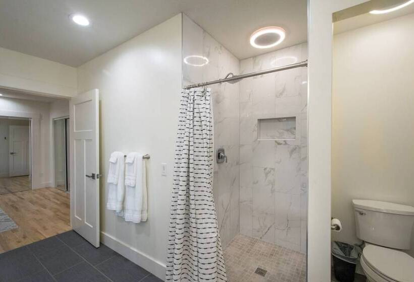 Modern Escape By Avanstay Views, 10min To Town